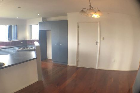 Photo of property in 135 Te Atatu Road, Te Atatu South, Auckland, 0610