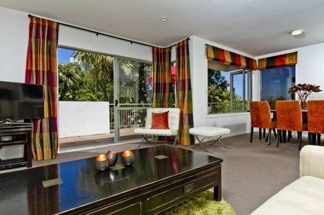 Photo of property in 26/15 Bush Lane, Northcote Point, Auckland, 0627