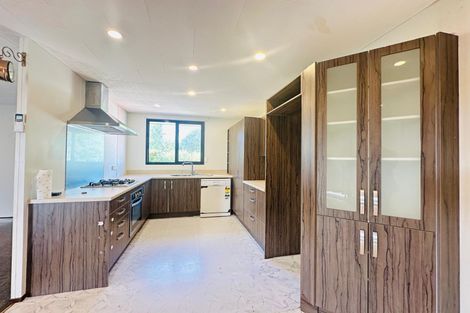 Photo of property in 24 Starforth Place, Henderson, Auckland, 0612