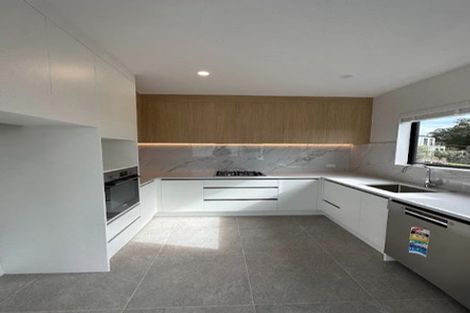 Photo of property in 1b Robin Lane, Browns Bay, Auckland, 0630