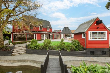Photo of property in 64 Kings Crescent, Hutt Central, Lower Hutt, 5010