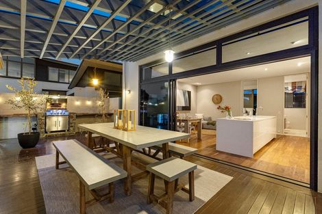 Photo of property in 530 Gloucester Road, Papamoa Beach, Papamoa, 3118