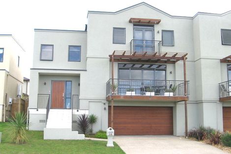 Photo of property in 38 Provence Esplanade, Te Atatu Peninsula, Auckland, 0610