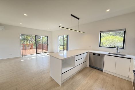 Photo of property in 13f Glendhu Road, Bayview, Auckland, 0629