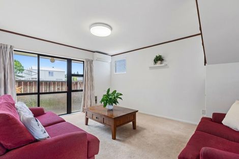 Photo of property in 11 Dalray Avenue, Takanini, 2112