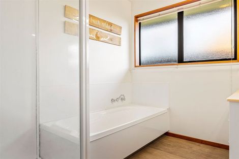 Photo of property in 25a Enverton Drive, Rangiora, 7400