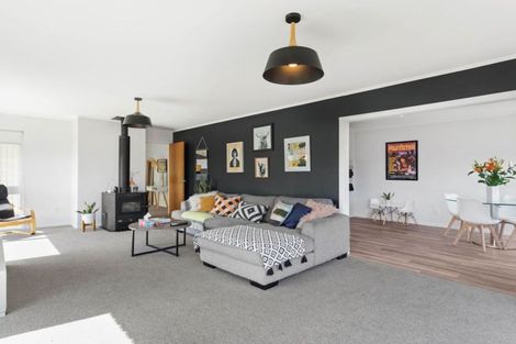 Photo of property in 34 Inwoods Road, Parklands, Christchurch, 8083