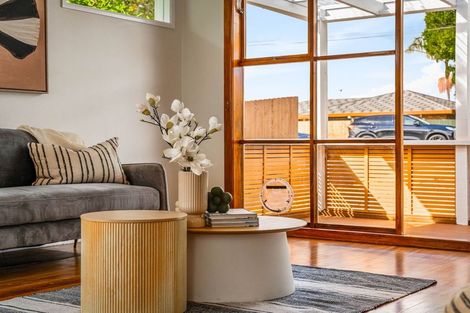 Photo of property in 207 Sturges Road, Henderson, Auckland, 0612