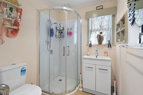 Photo of property in 6 Milne Street, Sanson, 4817