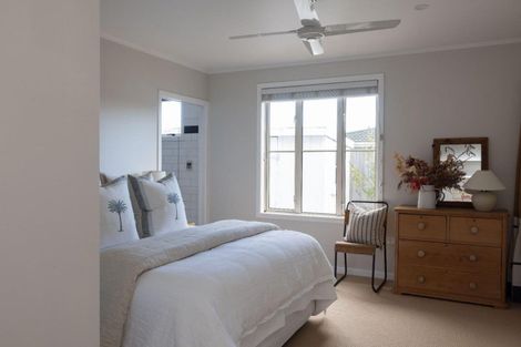 Photo of property in 32 Te Aute Road, Havelock North, 4130