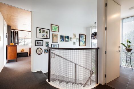 Photo of property in 9 Standish Street, New Plymouth, 4310