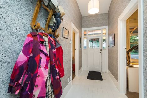 Photo of property in 325a Featherston Street, Palmerston North, 4410