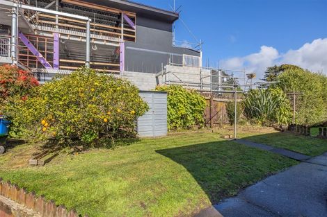 Photo of property in 2/39 Rathgar Road, Henderson, Auckland, 0610