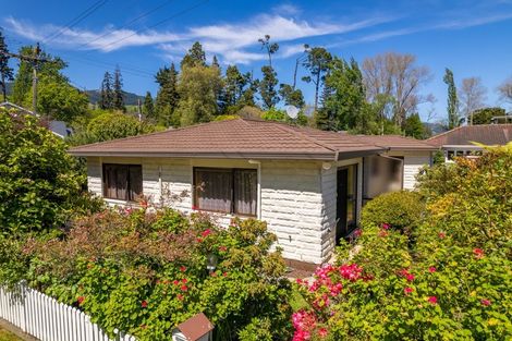 Photo of property in 10 Hobhouse Street, Stoke, Nelson, 7011