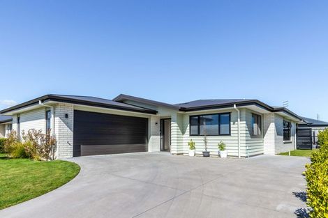Photo of property in 35 Noumea Drive, Rangatira Park, Taupo, 3330