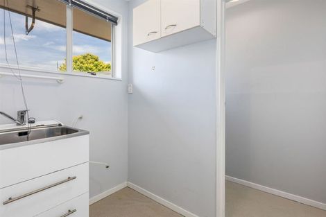 Photo of property in 15 Chipping Lane, Redwood, Christchurch, 8051