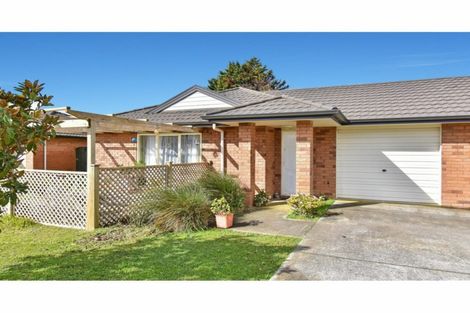 Photo of property in 2/36 Growers Lane, Mangere East, Auckland, 2024