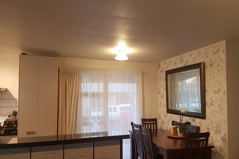 Photo of property in 14 Thorn Road, Tuakau, 2121