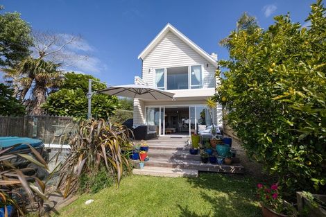 Photo of property in 7a Torkar Road, Clarks Beach, 2122
