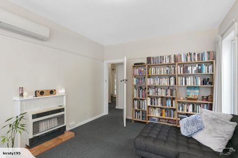 Photo of property in 1u5 Rixon Grove, Mount Victoria, Wellington, 6011