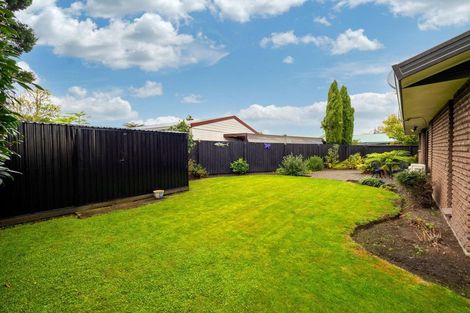 Photo of property in 30 Connemara Drive, Northwood, Christchurch, 8051