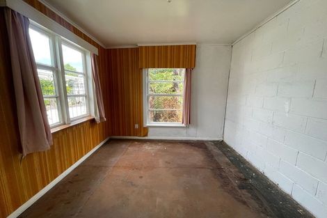 Photo of property in 4 Gibbs Crescent, Wainuiomata, Lower Hutt, 5014