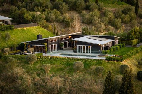 Photo of property in 257 Black Barn Road, Havelock North, 4294