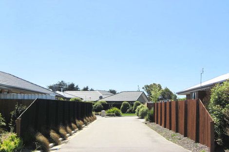 Photo of property in 11 Harrys Way, Redwood, Christchurch, 8051