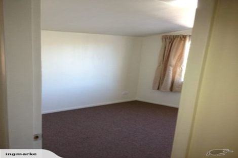 Photo of property in 12 Kopiko Way, Brooklyn, Wellington, 6021