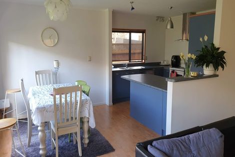 Photo of property in 274 Rangatira Road, Beach Haven, Auckland, 0626