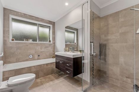 Photo of property in 3 Boocock Crescent, Orewa, 0931