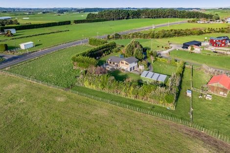 Photo of property in 8 Muggeridge Road, Manutahi, Patea, 4598