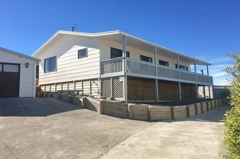 Photo of property in 41 Fraser Drive, Feilding, 4702