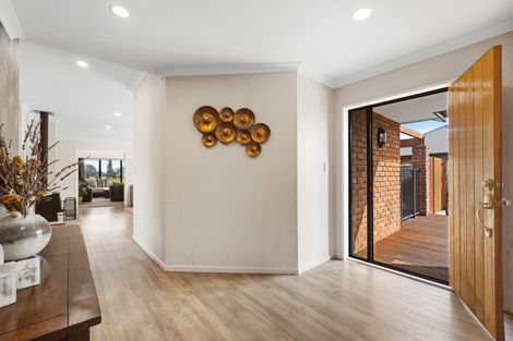 Photo of property in 49 Oaklands Drive, Cambridge, 3434