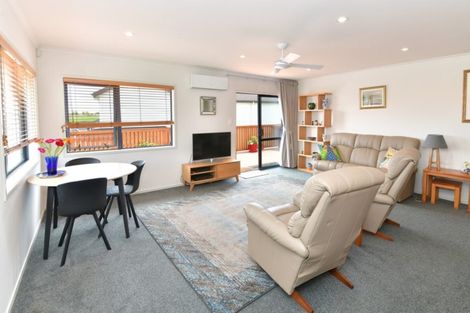 Photo of property in 21 Discovery Drive, Gulf Harbour, Whangaparaoa, 0930