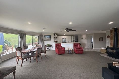 Photo of property in 536 Swamp Road, Puketapu, Napier, 4183