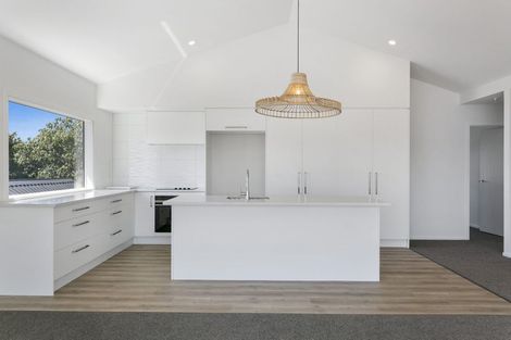 Photo of property in 9 Otaketake Drive, Kinloch, 3377