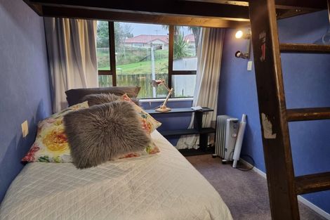 Photo of property in 12 Fytfield Place, Paraparaumu, 5032