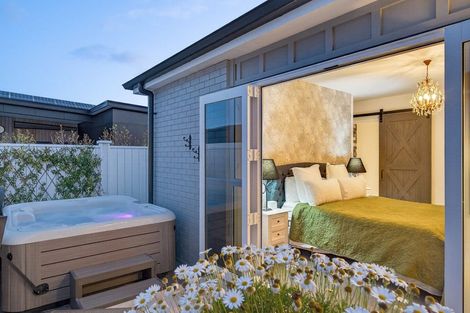 Photo of property in 10 Mollisia Lane, Papamoa Beach, Papamoa, 3118