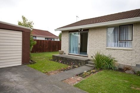 Photo of property in 42 Chipping Lane, Redwood, Christchurch, 8051