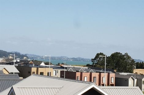 Photo of property in 4 Peihana Road, Hobsonville, Auckland, 0616