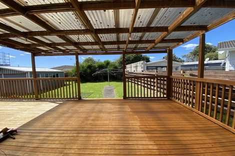 Photo of property in 6 Carbery Place, Manurewa, Auckland, 2102