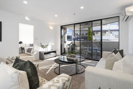Photo of property in 1i/175 Hurstmere Road, Takapuna, Auckland, 0622