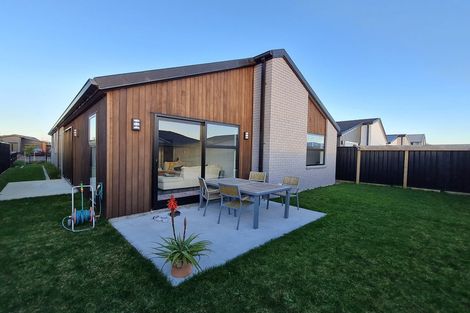 Photo of property in 8 Empire Crescent, Papamoa, 3118