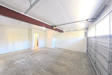 Photo of property in 1 Dresdan Court, Hokowhitu, Palmerston North, 4410