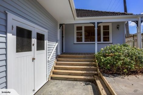 Photo of property in 49u1 Ranui Terrace, Tawa, Wellington, 5028