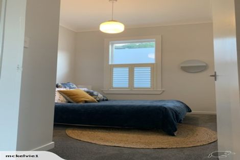 Photo of property in 40 Rua Street, Lyall Bay, Wellington, 6022