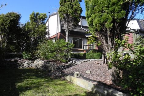 Photo of property in 70a Churton Drive, Churton Park, Wellington, 6037