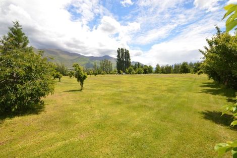 Photo of property in 67 Cardrona Valley Road, Wanaka, 9382