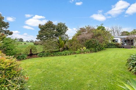 Photo of property in 177 Koru Road, Omata, New Plymouth, 4374